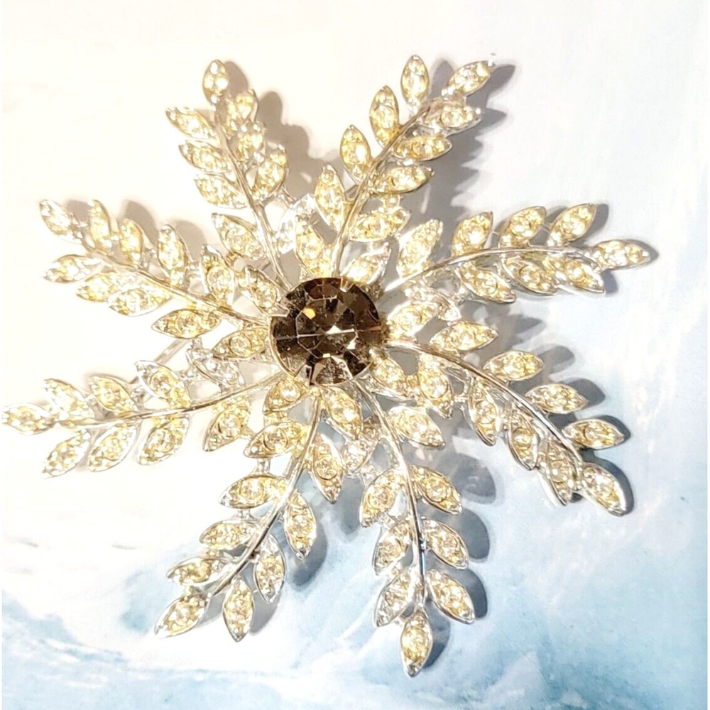 Vintage Clear Rhinestone Floral Brooch Sarah Coventry DeLizza & Elster Pin